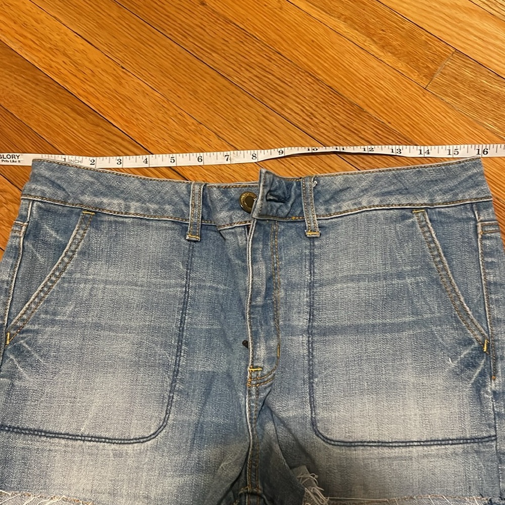 American Eagle denim shorts Women’s size 12 - Picture 6 of 6